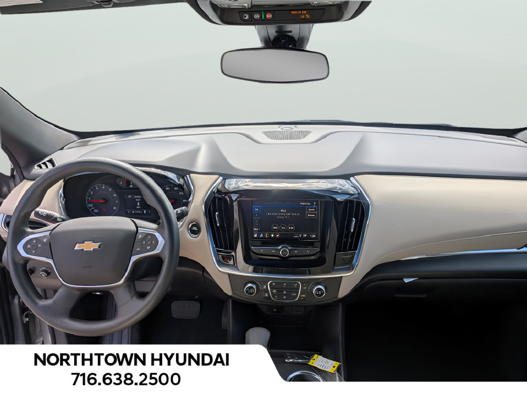 Used 2023 Chevrolet Traverse LS AWD/4WD image 8