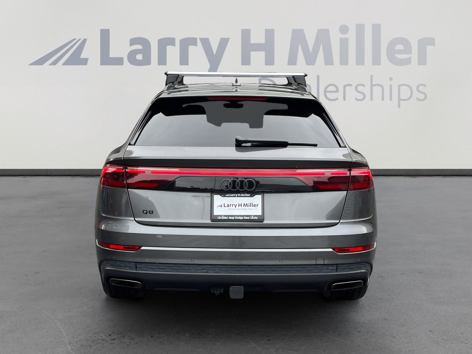 Used 2024 Audi Q8 Premium Plus w/ Premium Plus Package image 4