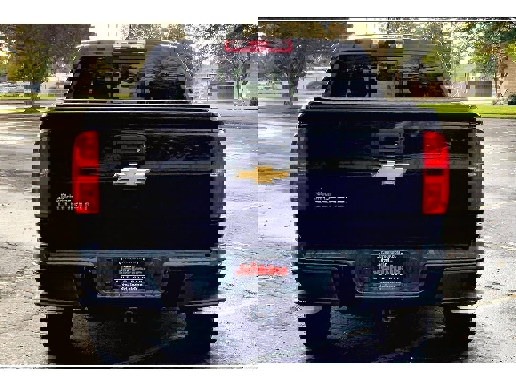 Used 2017 Chevrolet Colorado Z71 image 4