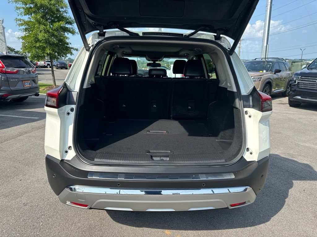 Used 2023 Nissan Rogue Platinum FWD image 25