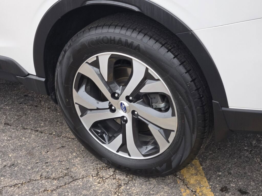 Certified 2021 Subaru Outback Touring w/ Popular Package #2 image 12