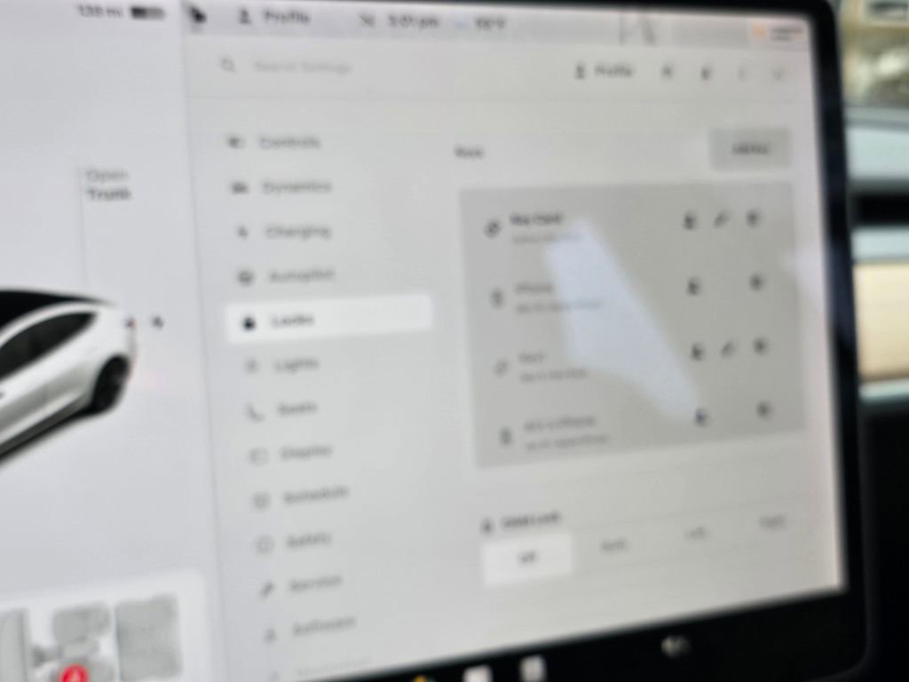 Used 2020 Tesla Model 3 Long Range image 32