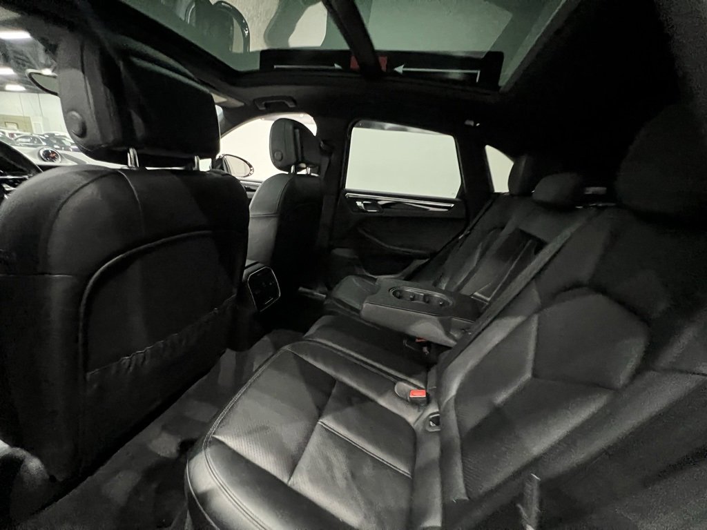 Used 2015 Porsche Macan S image 24