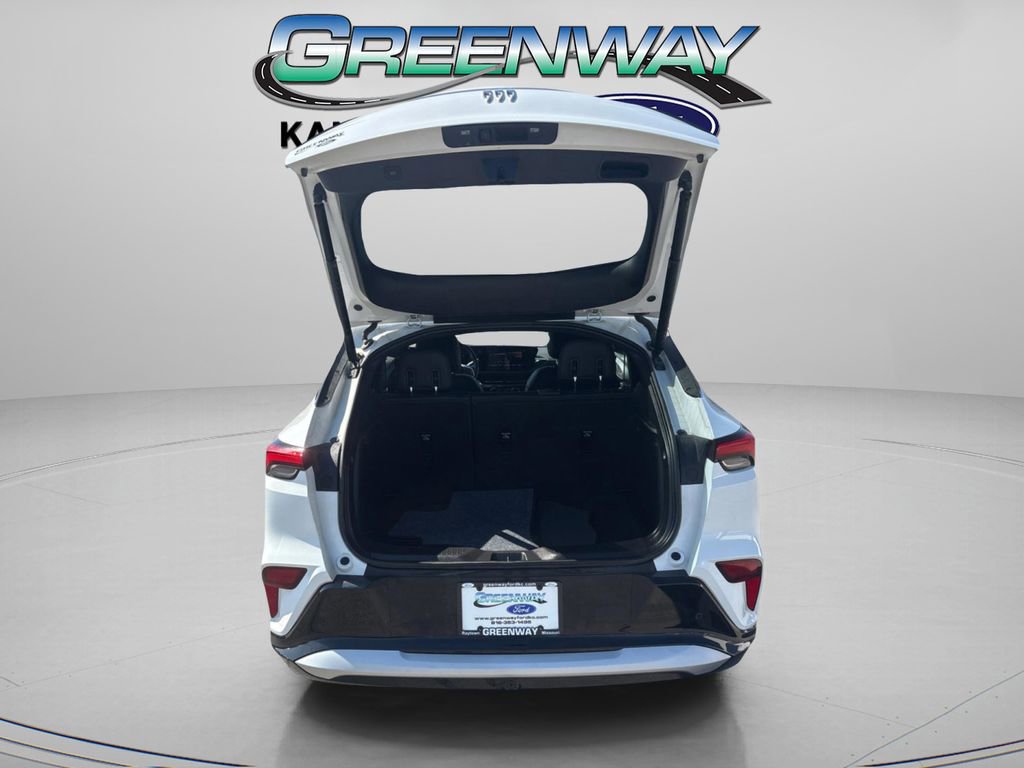 Used 2025 Buick Envista Sport Touring w/ Convenience I Package image 10