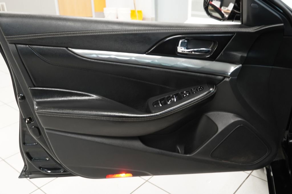Used 2020 Nissan Maxima 3.5 SV w/ Floor Mat Group image 16
