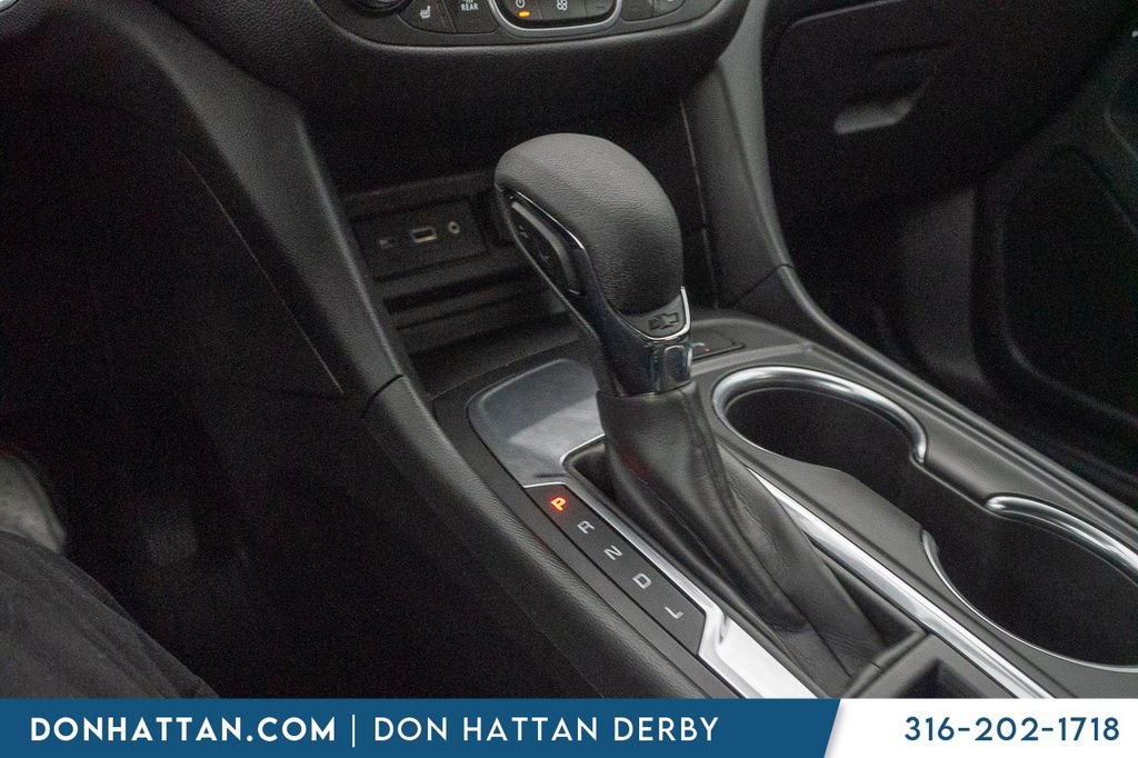 Used 2024 Chevrolet Equinox LT w/ LPO, Floor Liner Package FWD image 10