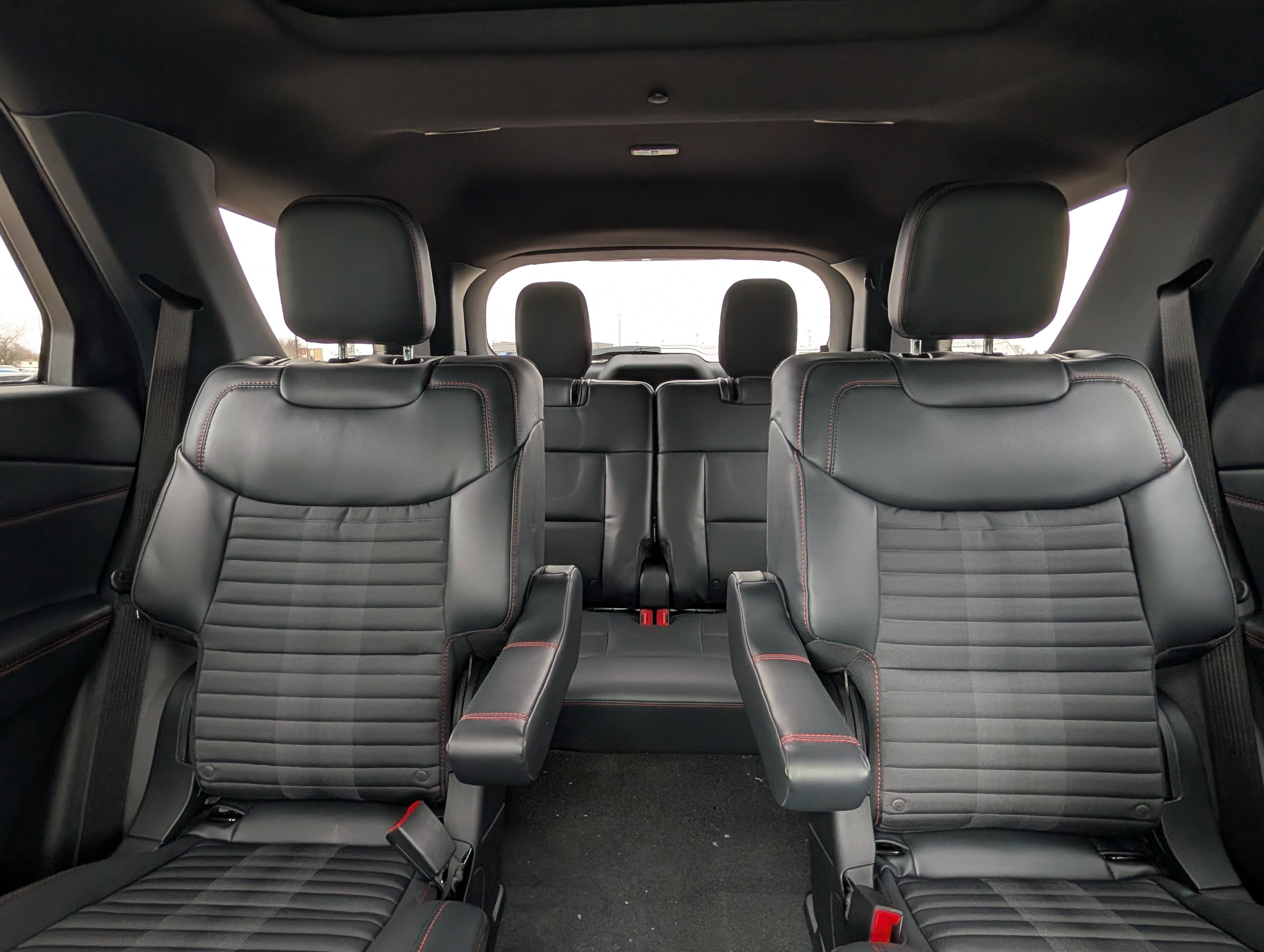 New 2026 Ford Explorer ST-Line w/ ST-Line Street Pack image 38