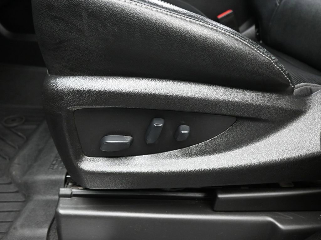 Used 2019 GMC Yukon XL SLT w/ Open Road Package image 11