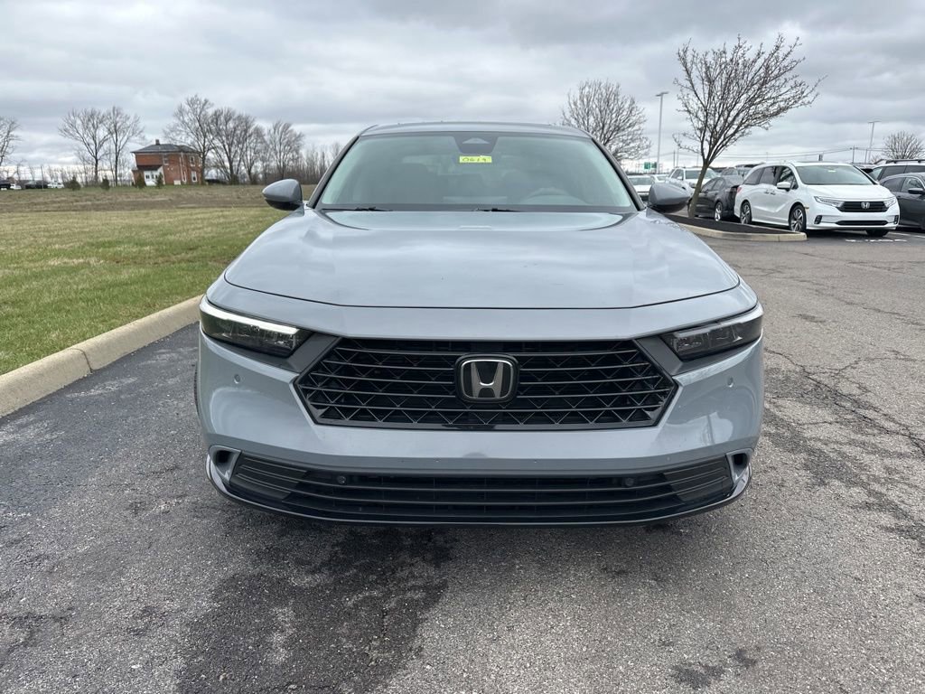 Used 2023 Honda Accord EX-L image 2