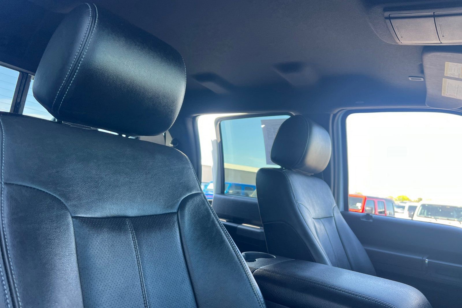 Used 2015 Ford F250 Lariat w/ Lariat Interior Package AWD/4WD image 16