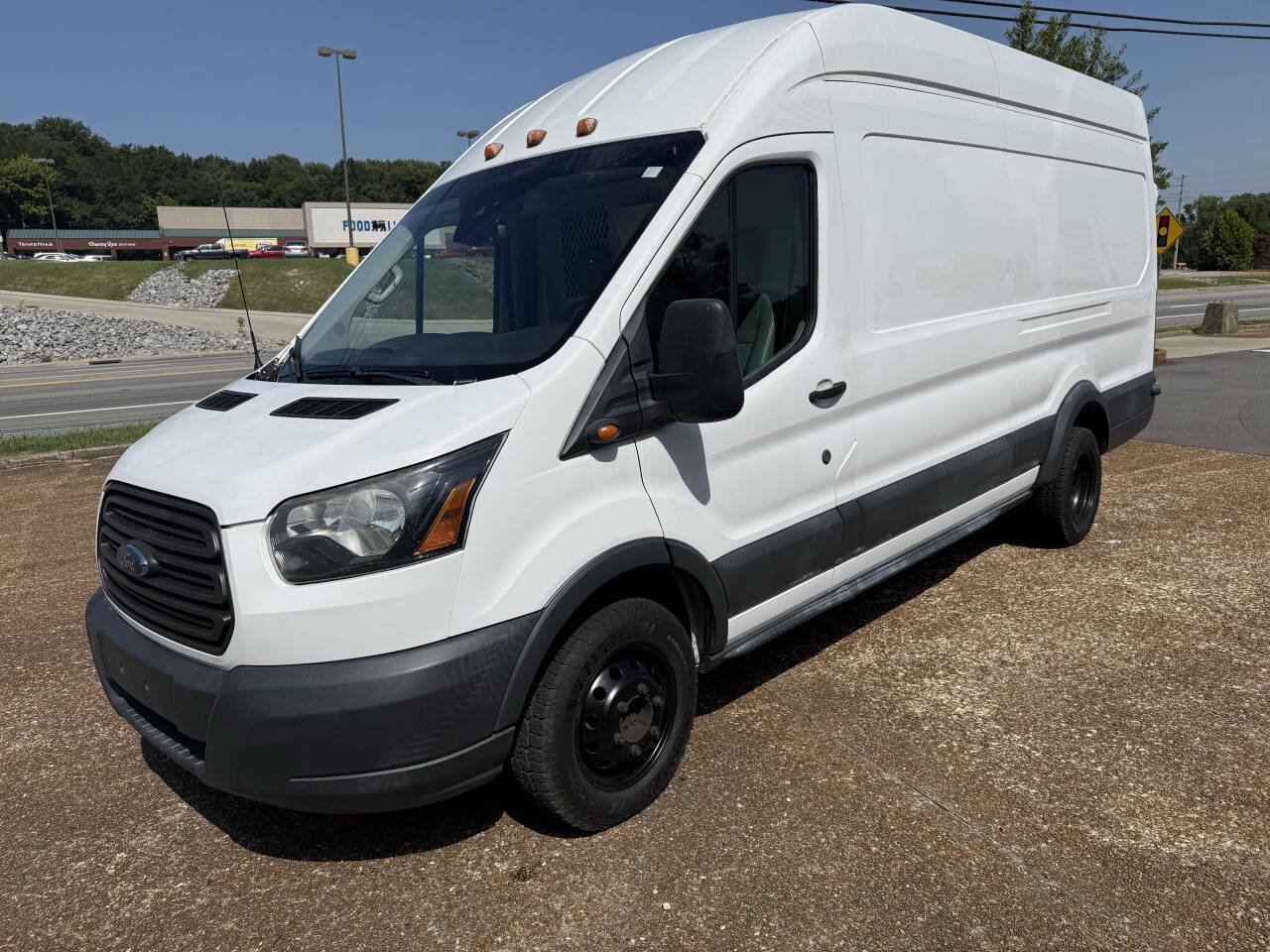 Used 2017 Ford Transit 350 RWD image 1