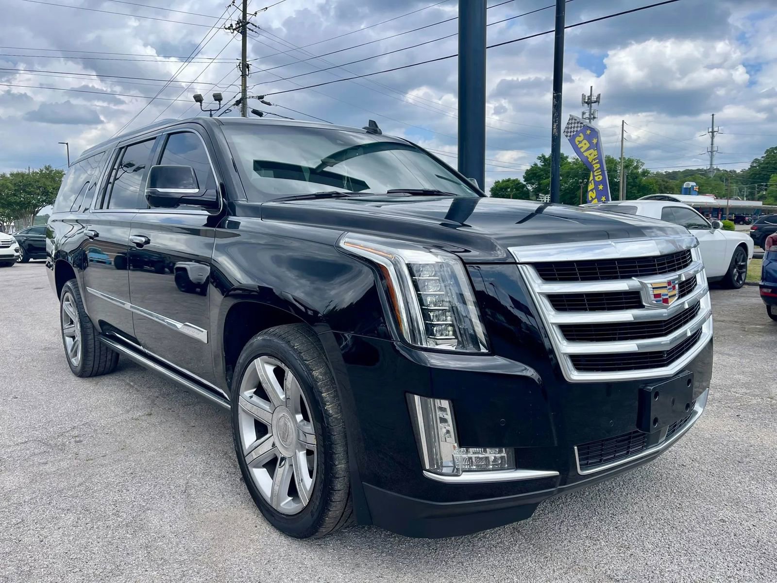 Used 2016 Cadillac Escalade ESV Premium AWD/4WD image 1