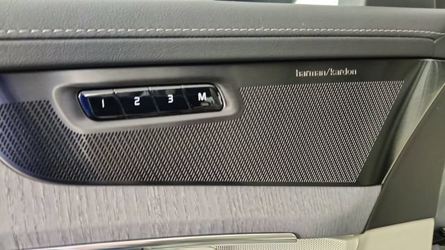 New 2026 Volvo XC90 B6 Ultra w/ Protection Package AWD/4WD image 11