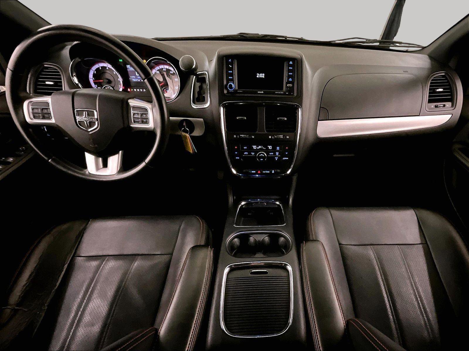 Used 2016 Dodge Grand Caravan R/T FWD image 14