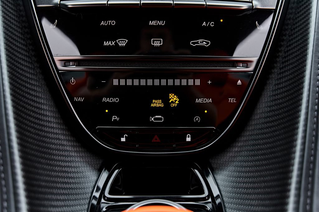 Used 2023 Aston Martin DBS Coupe RWD image 83