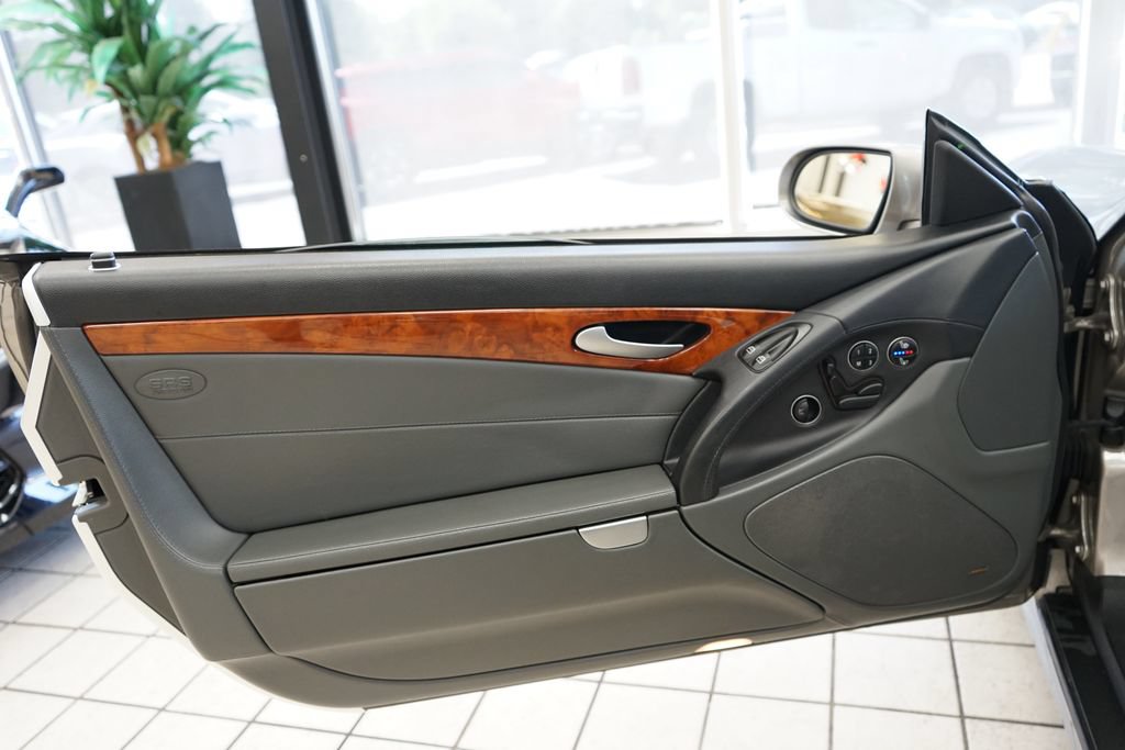 Used 2005 Mercedes-Benz SL 500 image 25