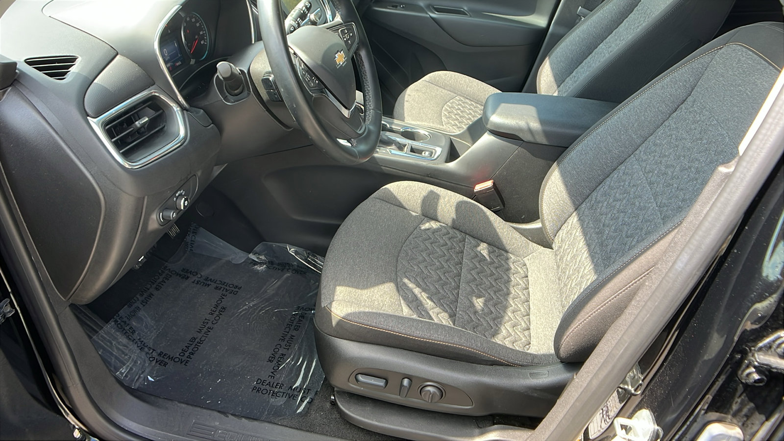 Used 2024 Chevrolet Equinox LT image 16