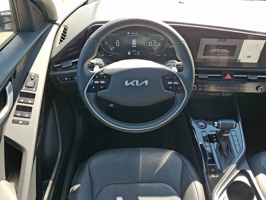 Used 2024 Kia Niro FWD image 12