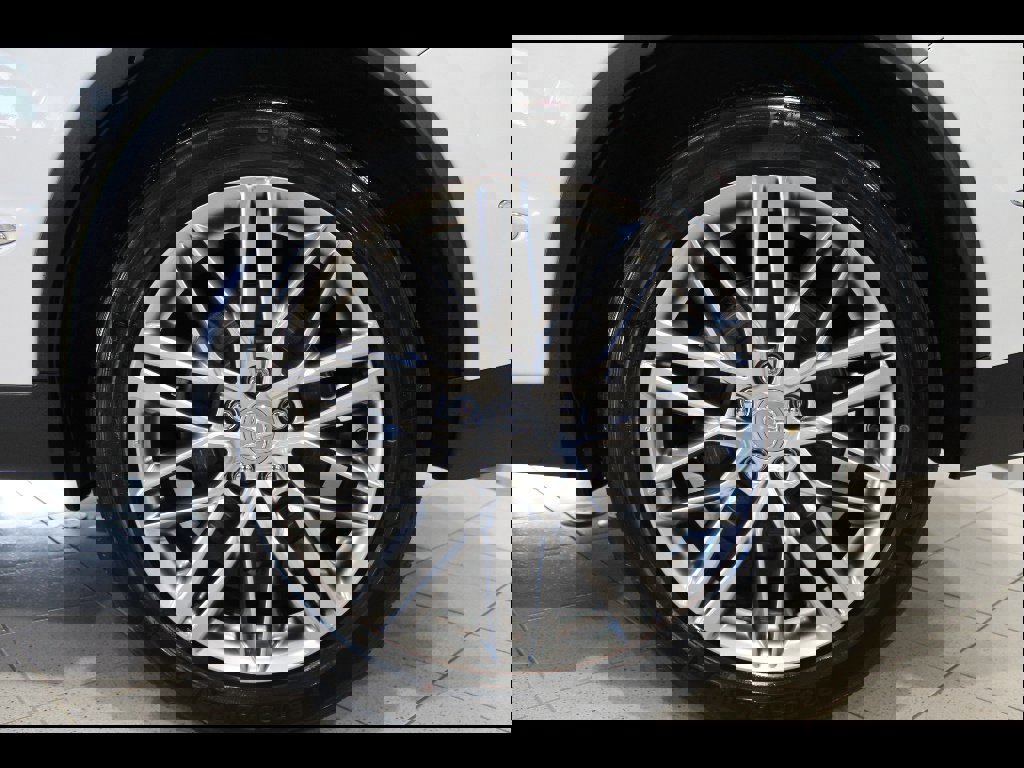 Used 2023 Acura MDX SH-AWD w/ Advance Package image 12