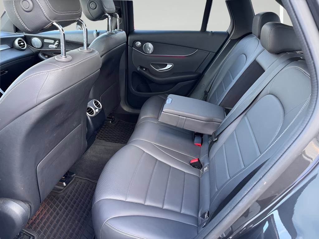 Used 2021 Mercedes-Benz GLC 300 4MATIC image 34