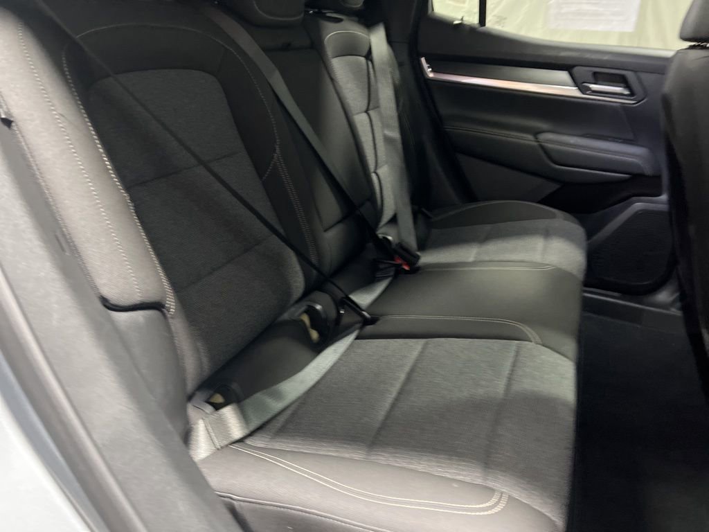 Used 2025 GMC Terrain Elevation image 12