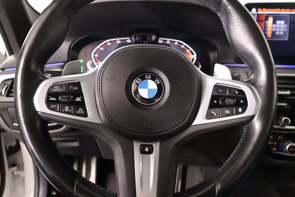 Used 2023 BMW 540i xDrive image 3