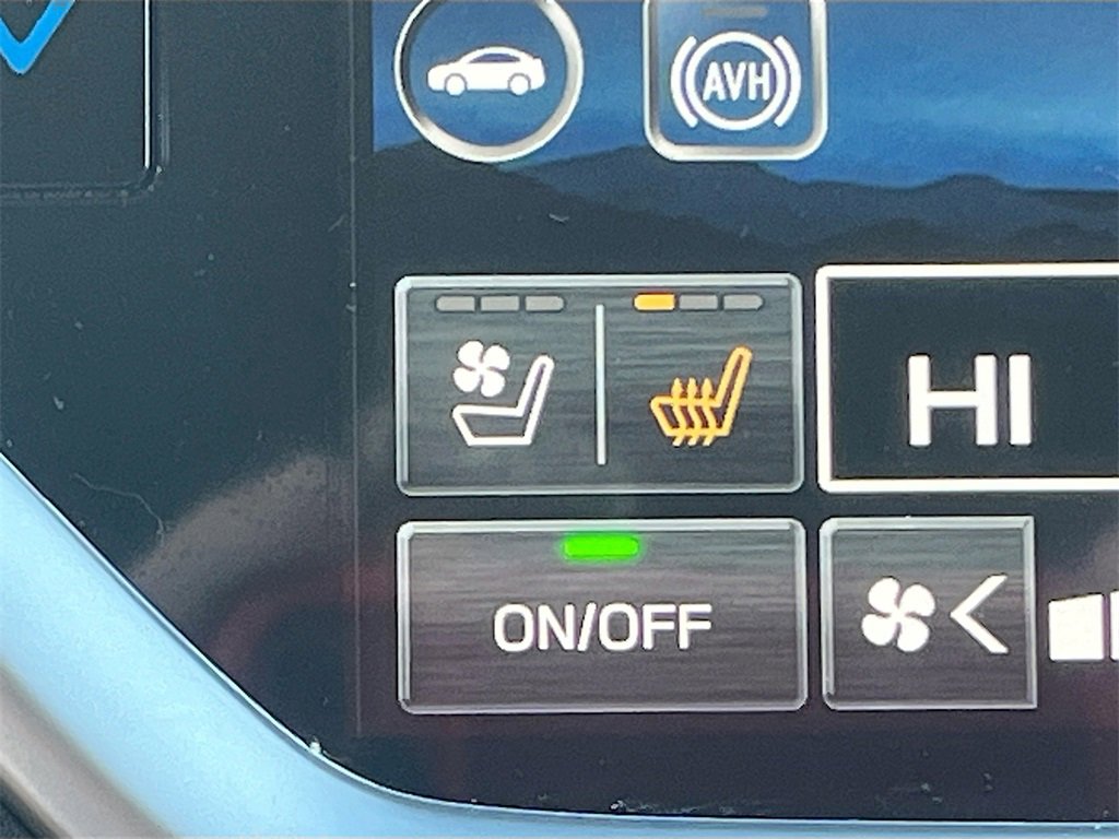 Used 2023 Subaru Ascent Touring image 21