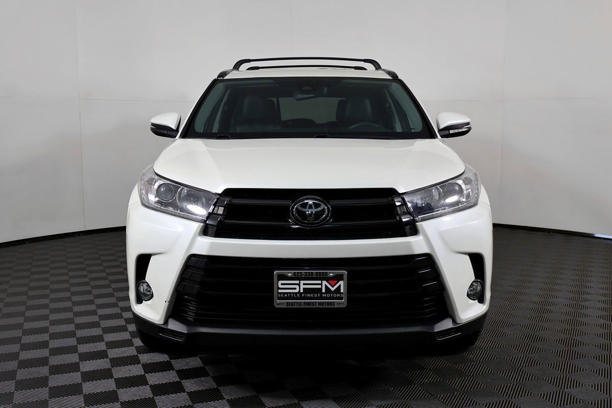 Used 2018 Toyota Highlander SE image 4