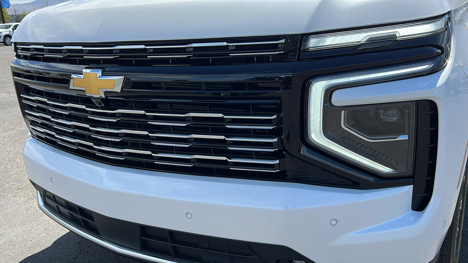 New 2025 Chevrolet Suburban High Country image 9