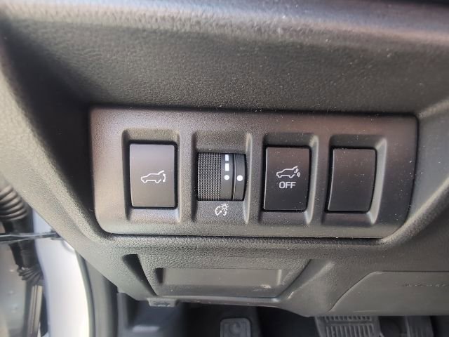 Used 2025 Subaru Outback Premium AWD/4WD image 18