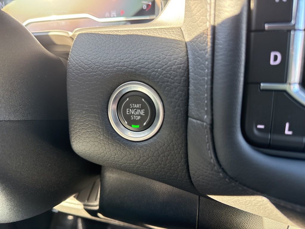 Used 2024 GMC Yukon Denali image 26