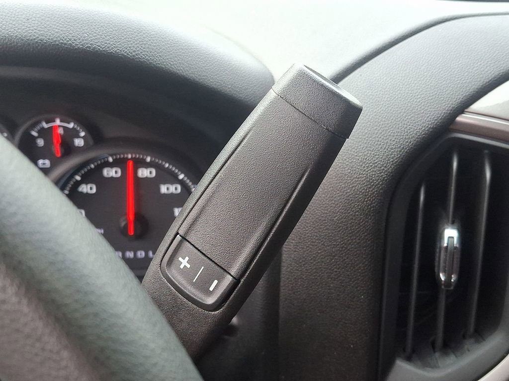 Used 2025 Chevrolet Silverado 1500 Custom image 14