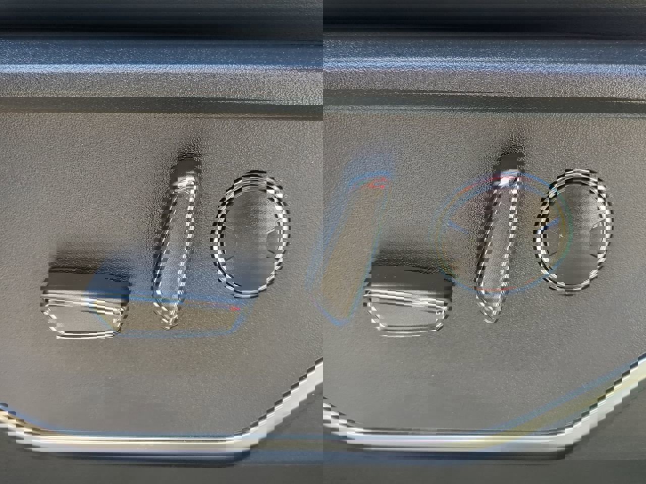 Used 2025 Ford F150 Raptor w/ Equipment Group 803A Raptor R AWD/4WD image 30