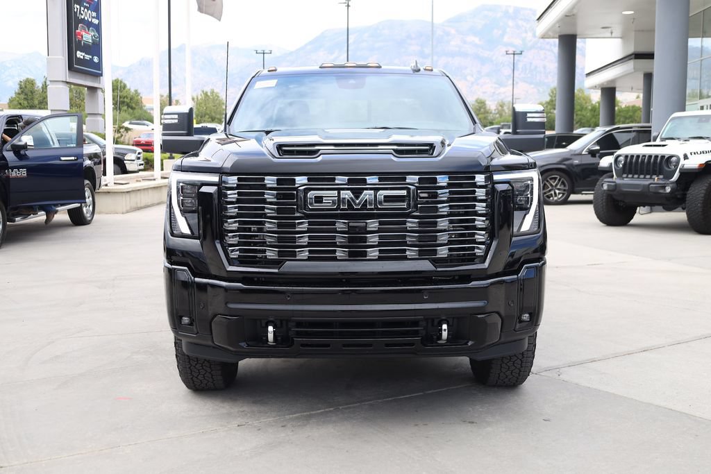 New 2026 GMC Sierra 3500 Denali Ultimate AWD/4WD image 9
