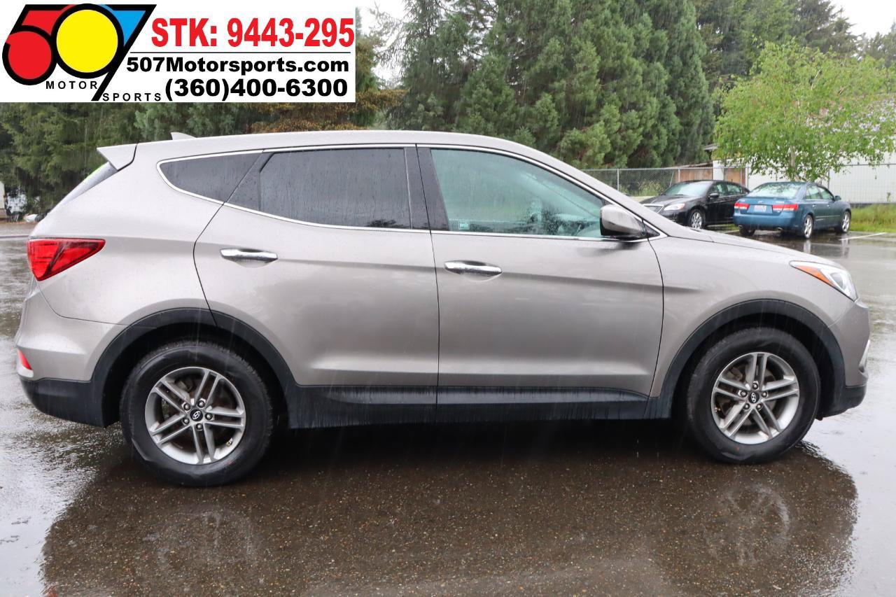 Used 2017 Hyundai Santa Fe Sport FWD image 9