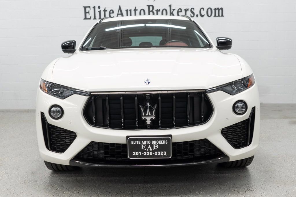 Used 2022 Maserati Levante GT AWD/4WD image 3