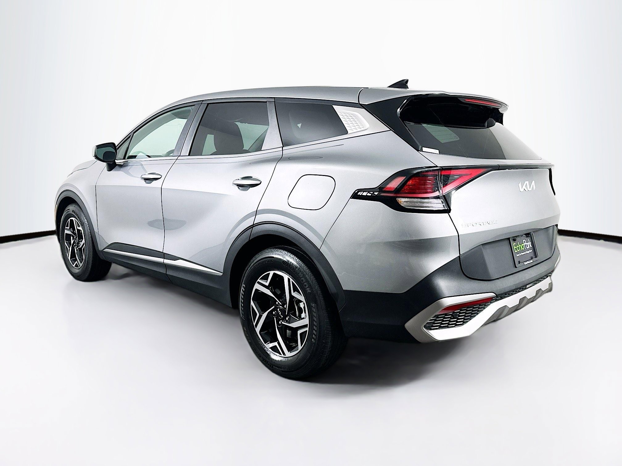 Used 2024 Kia Sportage LX image 5