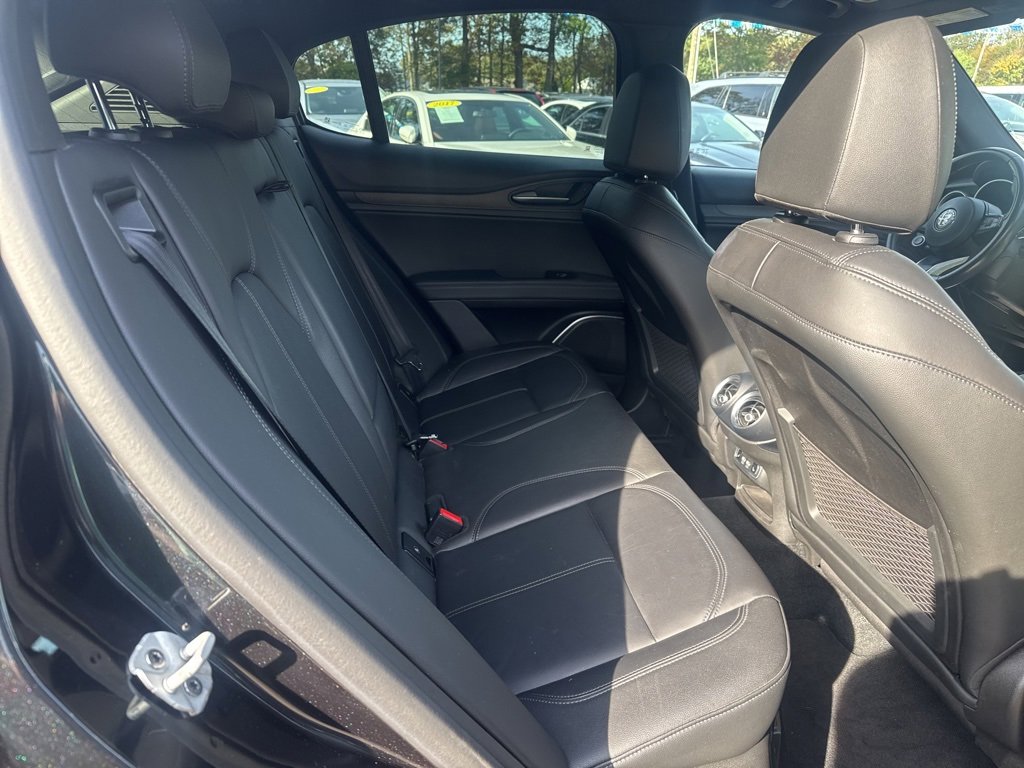 Used 2022 Alfa Romeo Stelvio Ti image 39