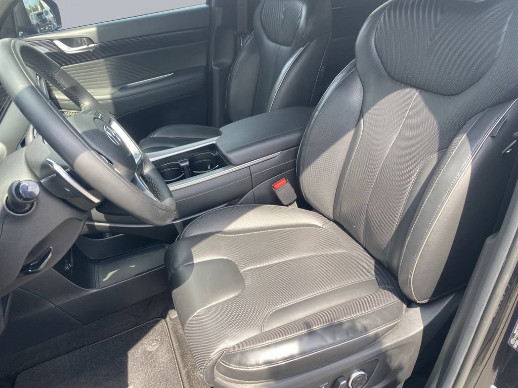 Used 2024 Hyundai Palisade Calligraphy FWD image 11