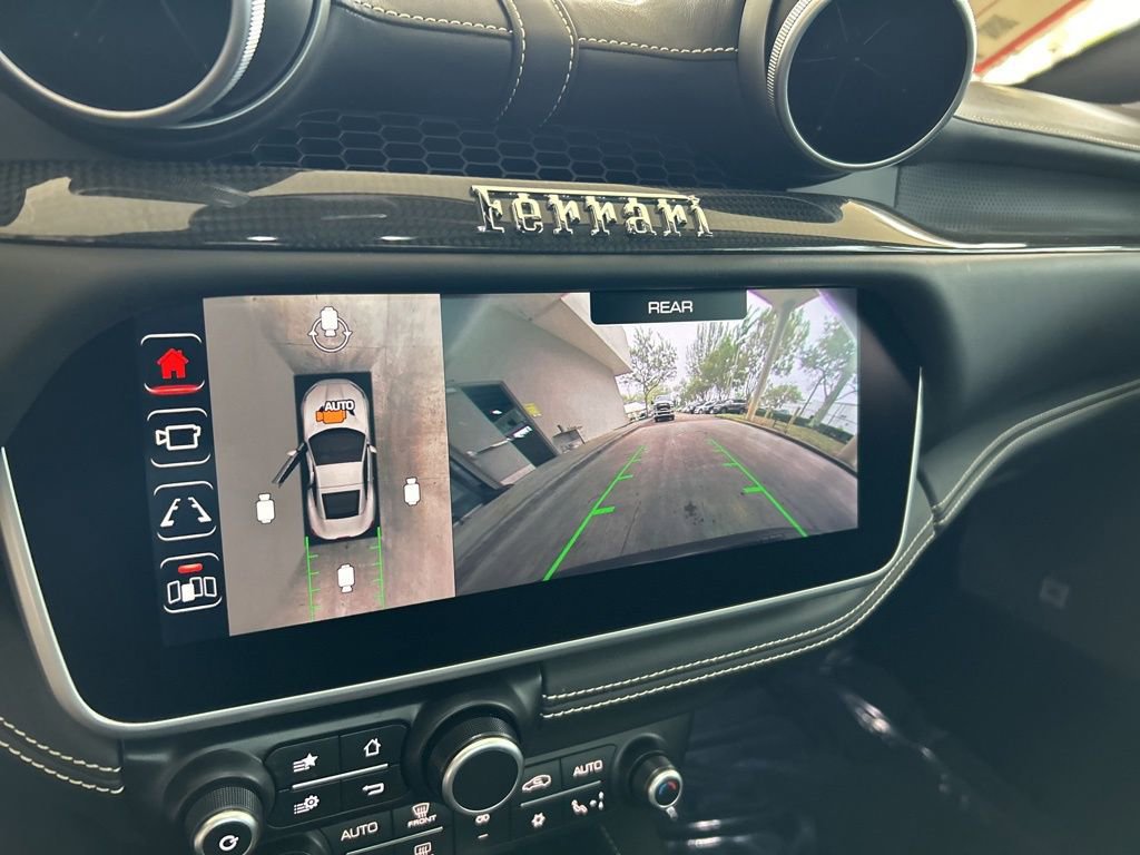 Used 2019 Ferrari Portofino image 24