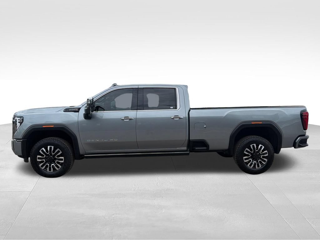 Used 2024 GMC Sierra 2500 Denali Ultimate AWD/4WD image 2