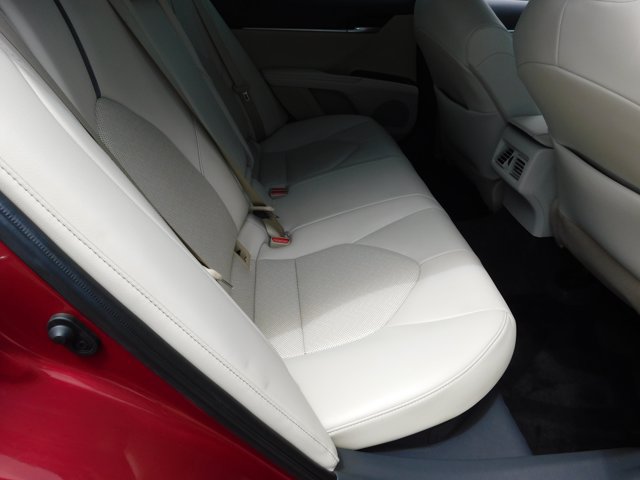 Used 2022 Toyota Camry XLE FWD image 26
