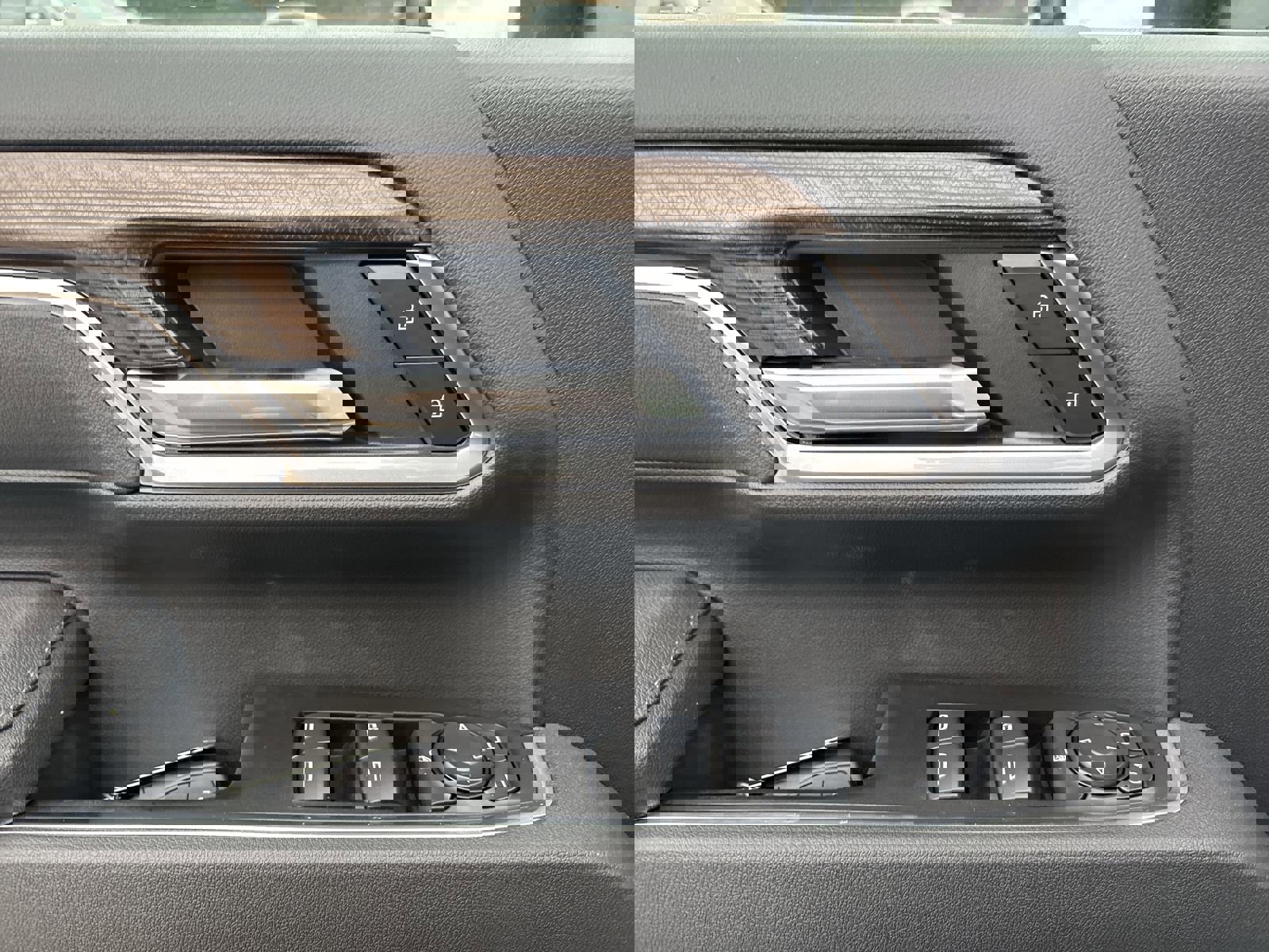 New 2026 Chevrolet Silverado 3500 LT w/ Convenience Package image 16