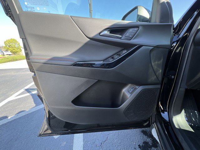 Used 2025 Chevrolet Equinox RS w/ Convenience Package III image 21