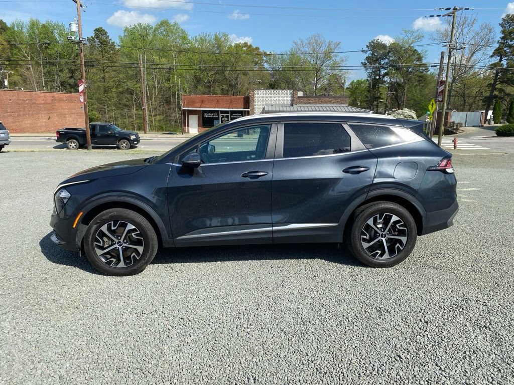 Used 2023 Kia Sportage EX AWD/4WD image 5