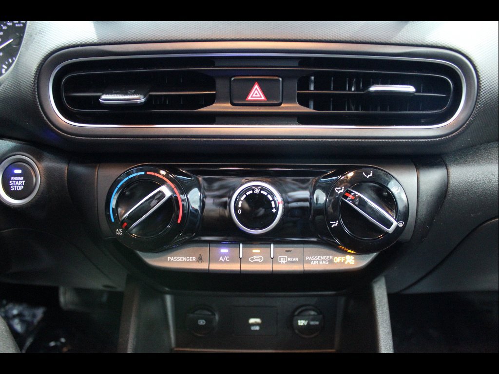 Used 2023 Hyundai Kona SEL AWD/4WD image 29