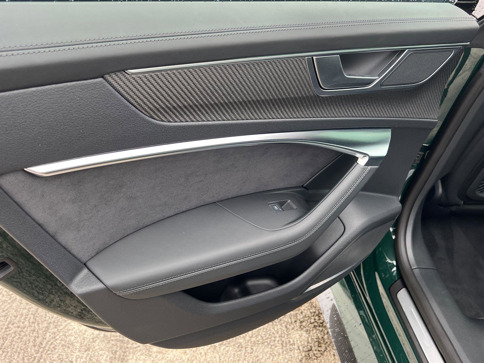 Used 2023 Audi RS 7 Sportback w/ Carbon Optic Package image 22