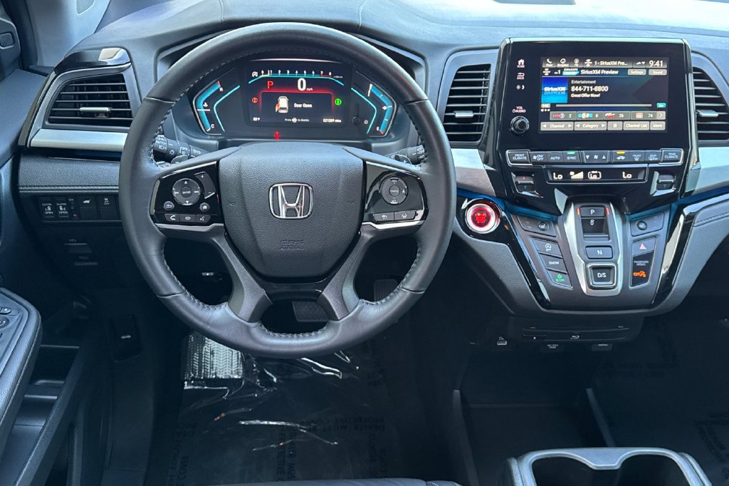 Certified 2024 Honda Odyssey Touring image 17