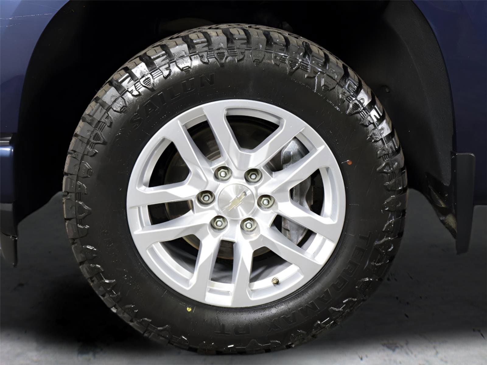 Used 2020 Chevrolet Silverado 1500 RST AWD/4WD image 22