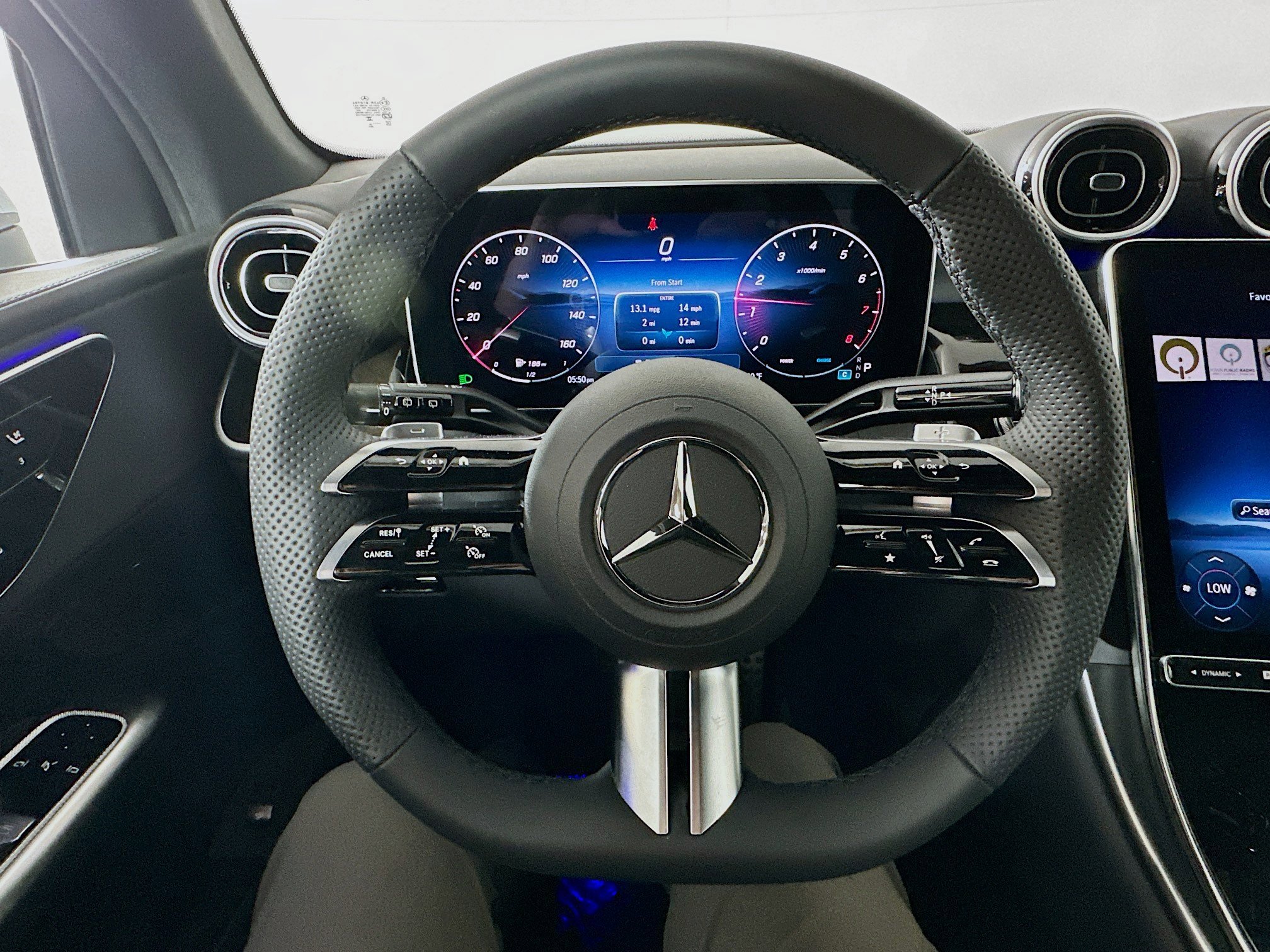 New 2025 Mercedes-Benz GLC 300 4MATIC image 11